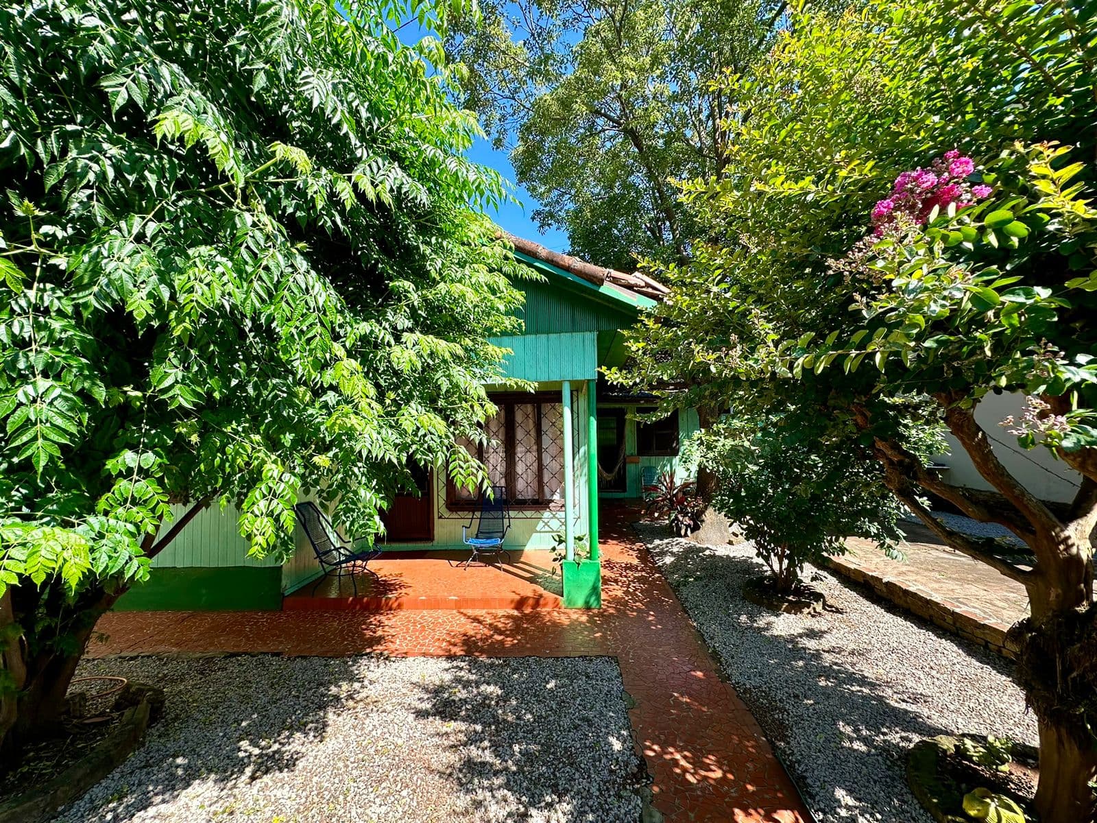 Foto do imóvel TERRENO COM CASA A DEMOLIR