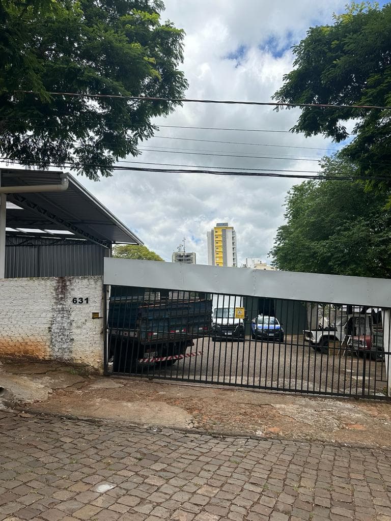 foto do imóvel terreno-com-galpao
