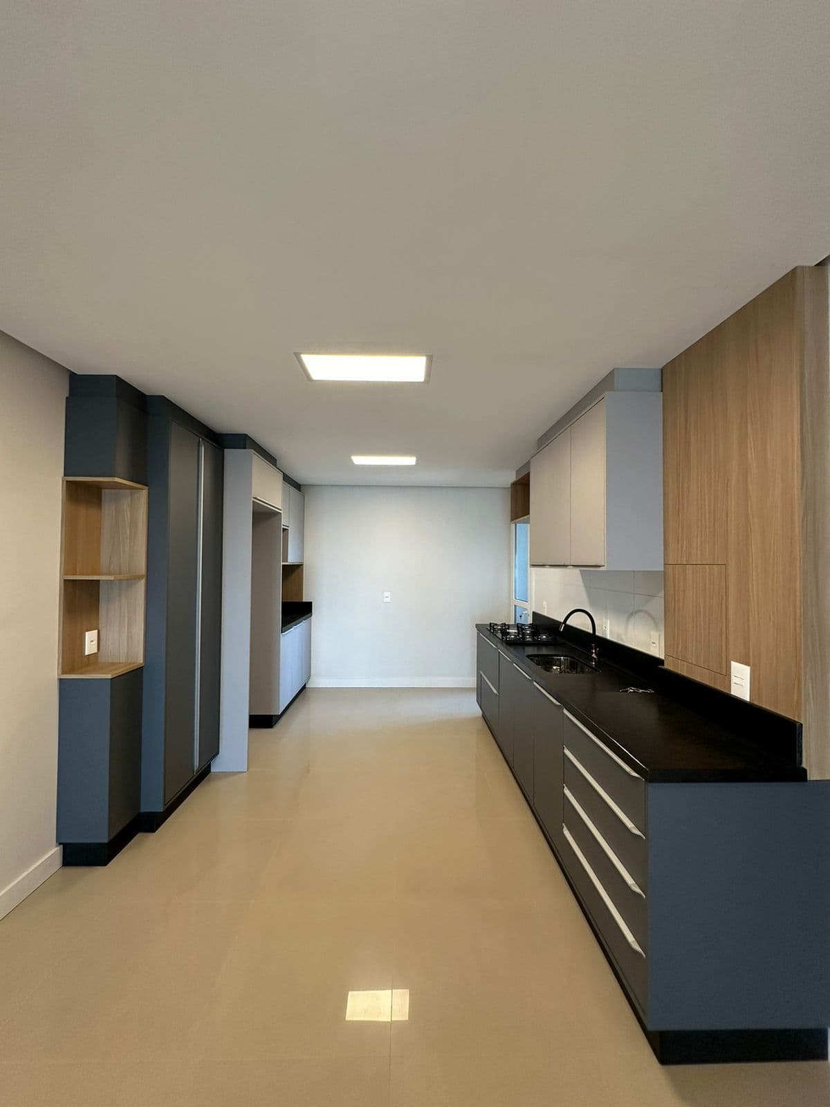 foto do imóvel apartamento-semi-mobiliado