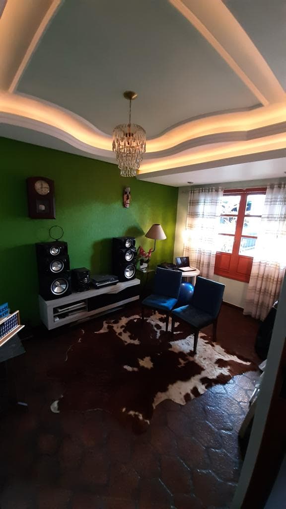 foto do imóvel casa-no-centro-1